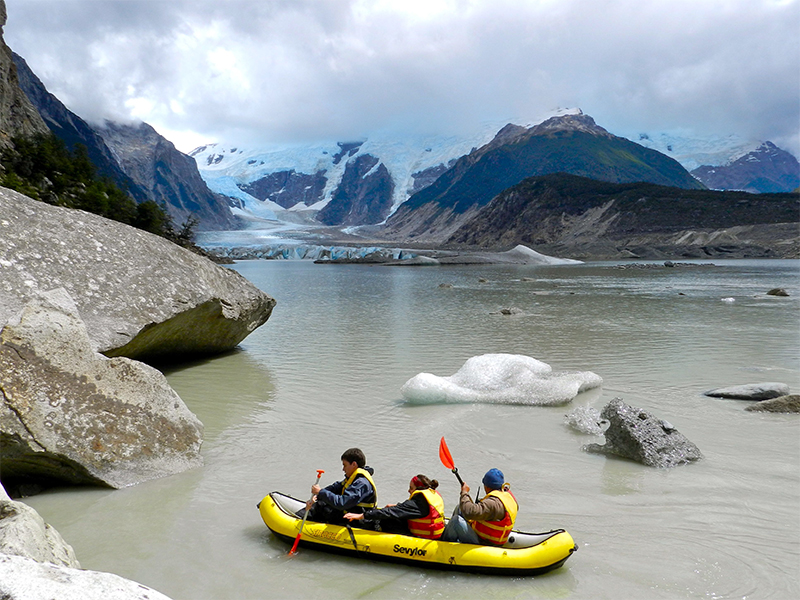 lodge-patagonia_0007_kayak glaciar Soler OK